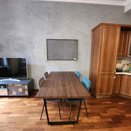 Spacious Apartment 6Min From The Dancing House Praga Exterior foto